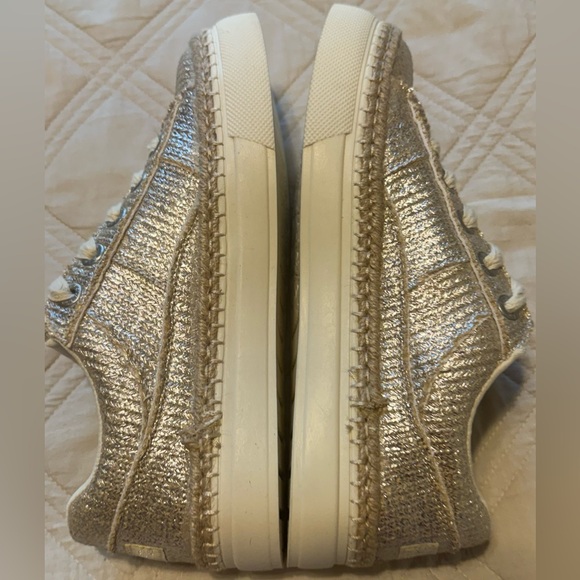 Brand New Trendy Blowfish Sneakers - Picture 5 of 9